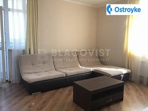 3-кімнатна квартира, 98 м², вул. Жилянська, 118, Київ