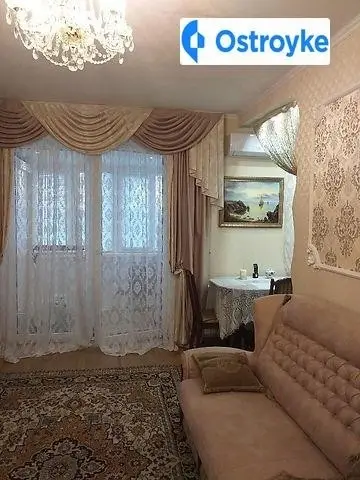 2-кімнатна квартира, 45 м², пл. Мінська, 41, Київ