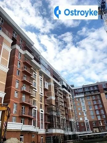 Продаж 2-кімнатної квартири, 82 м², Чернівці — фото 1