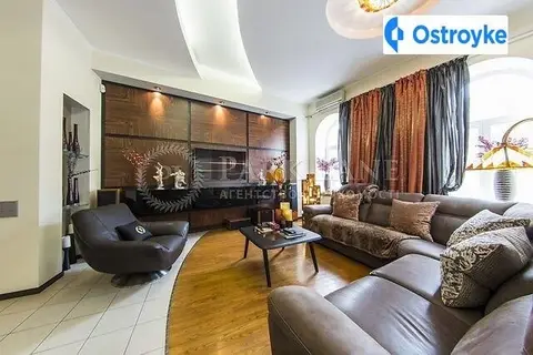 4-кімнатна квартира, 130 м², вул. Богдана Хмельницького, 62Б, Київ