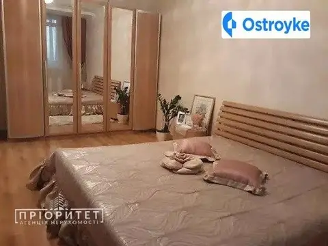 3-кімнатна квартира, 107 м², вул. Бреуса, Одеса