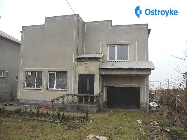 Молодіжна — фото 1