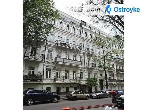 Десятинна 13