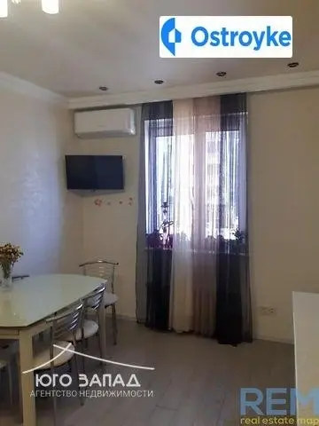 Продаж 2-кімнатної квартири, 61 м², Одеса — фото 2