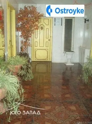 4-кімнатна будинок, 160 м², Одеса