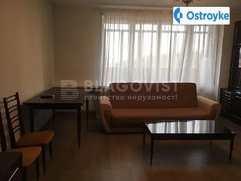 2-кімнатна квартира, 76 м², вул. Старонаводницька, 8б, Київ