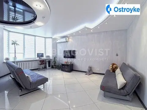 1-кімнатна квартира, 55 м², вул. Анни Ахматової, 35, Київ