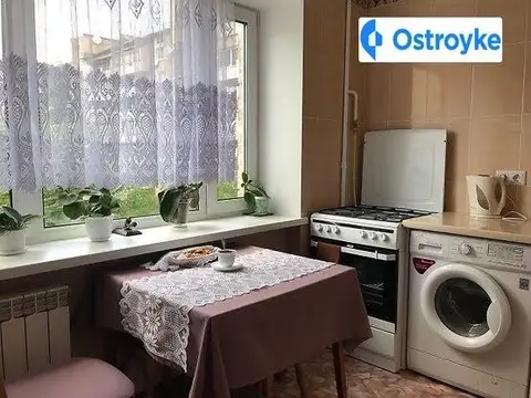 2-комнатная квартира, 48 м², вул. Васильківська, 102, Киев