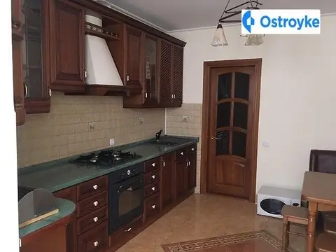 3-кімнатна квартира, 100 м², вул. Володимира Лучаковського, Тернопіль