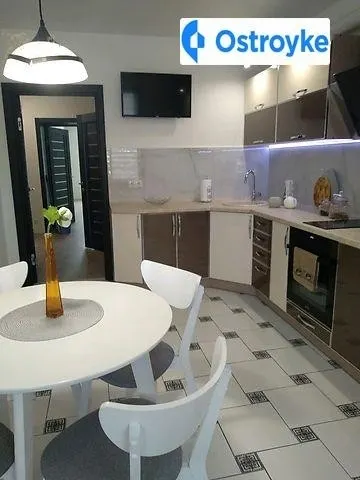 Продаж 2-кімнатної квартири, 79 м², Житомир — фото 1