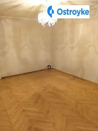 3-кімнатна квартира, 68 м², вул. Каштанова, Київ