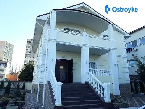 4-кімнатна будинок, 290 м², вул. Кітобойна, Одеса