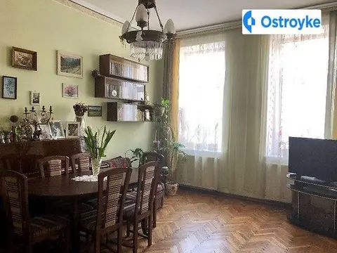 3-кімнатна квартира, 80 м², вул. Юрія Яновського, 7, Львів