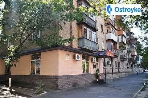 3-кімнатна квартира, 56 м², вул. Введенська, 32, Київ