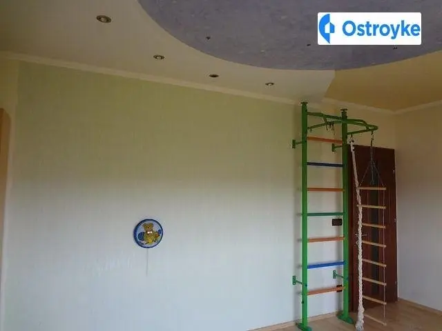 Продаж 3-кімнатної квартири, 88 м², Ужгород — фото 3