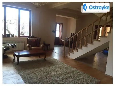 7-кімнатна будинок, 265 м², вул. Насипна, Ужгород