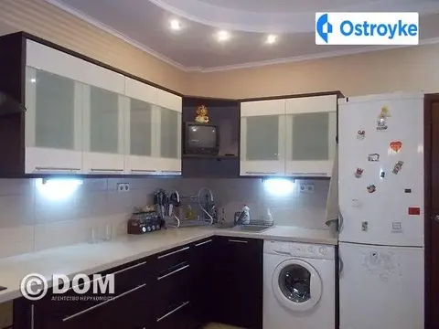 3-кімнатна квартира, 92 м², вул. Макіївська, Київ