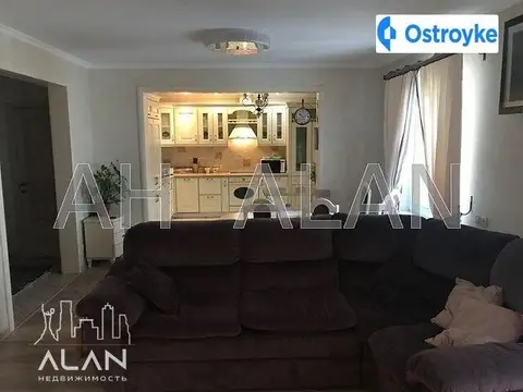 3-кімнатна квартира, 99 м², пл. Харківська, 56, Київ