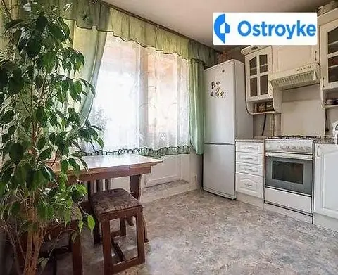 2-кімнатна квартира, 45 м², вул. Генерала Жмаченко, 12, Київ