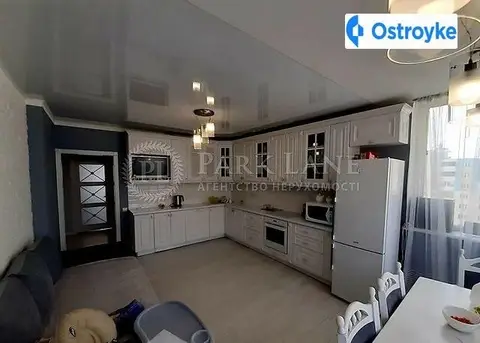4-кімнатна квартира, 82 м², вул. Новомостицька, 30, Київ