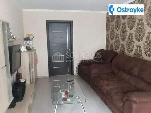 Днепровская наб.