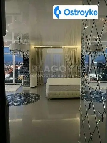 1-кімнатна квартира, 55 м², вул. Саперно-Слобідська, Київ