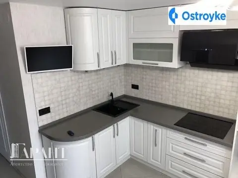 2-кімнатна квартира, 56 м², вул. Покришева, Херсон