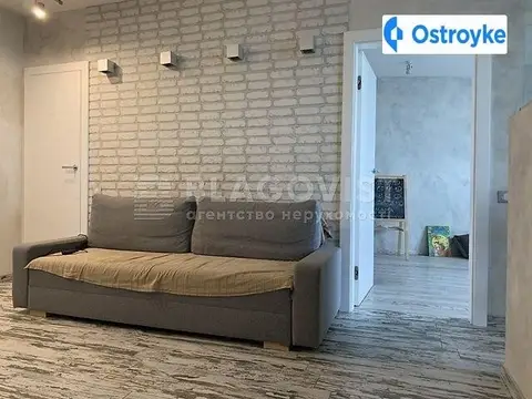 2-кімнатна квартира, 74 м², вул. Танкістів, 1б, Київ