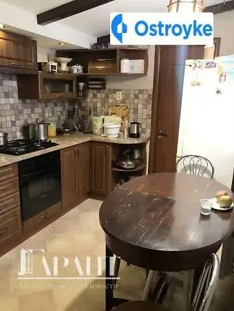 4-кімнатна будинок, 78 м², вул. Краснознаменна, Херсон