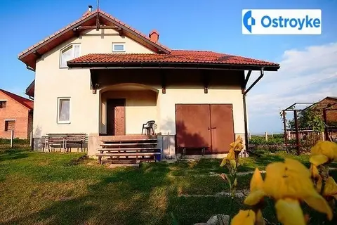 Продаж будинку, 182 м², Пустомити