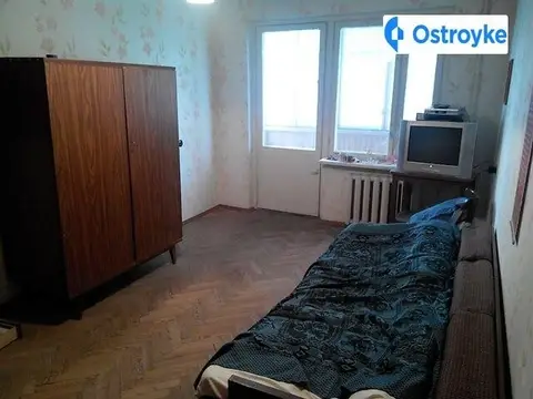 1-комнатная квартира, 36 м², вул. Мілютенка, 11, Киев