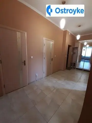 Продаж 2-кімнатної квартири, 68 м², Ужгород — фото 3