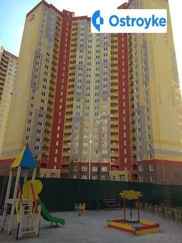 3-кімнатна квартира, 82 м², просп. Академіка Глушкова, 14, Київ
