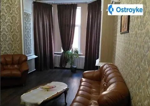 2-кімнатна квартира, 80 м², вул. Костельна, 9, Київ