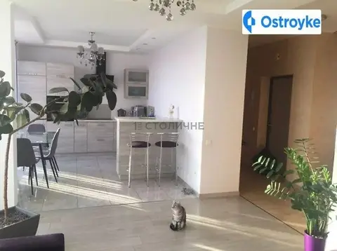 4-кімнатна квартира, 99 м², вул. Регенераторна, 40/1, Київ