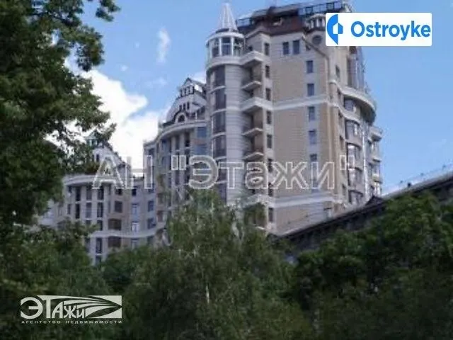 Хмельницкого Богдана ул. — фото 1