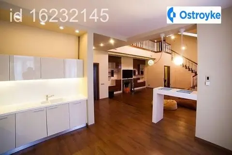 4-комнатная квартира, 205 м², вул. Саксаганського, 41, Киев