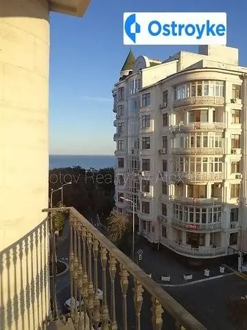 Вице-адмирала Азарова улица — фото 3