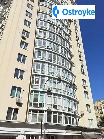 3-кімнатна квартира, 100 м², вул. Дмитрівська, 82, Київ