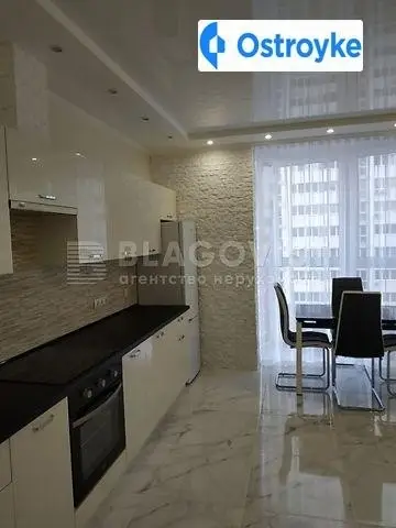1-кімнатна квартира, 55 м², вул. Драгоманова, 2а, Київ