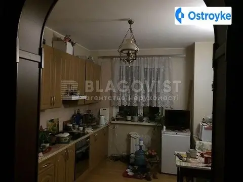 3-кімнатна квартира, 80 м², вул. Курська, 13е, Київ