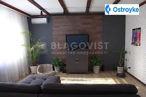 2-кімнатна квартира, 80 м², вул. Малинівська, Київ