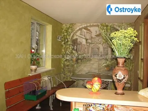 4-кімнатна будинок, 140 м², вул. Індустріальна, Харків