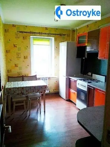 2-комнатная квартира, 53 м², вул. Ревуцького, 8, Киев