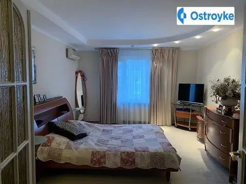 2-комнатная квартира, 79 м², вул. Бориса Гмирі, 1/2, Киев