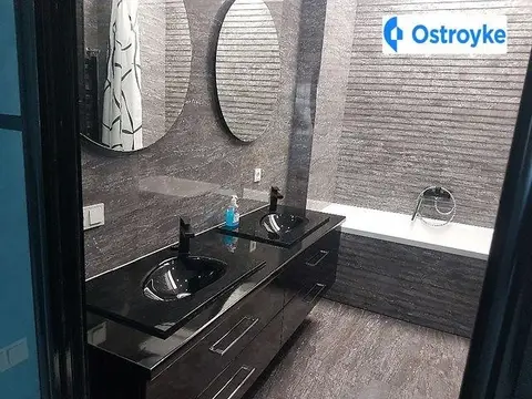 4-кімнатна квартира, 150 м², вул. Дегтярна, 7, Київ