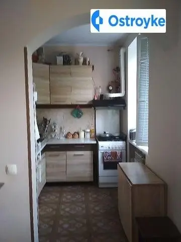 2-кімнатна квартира, 42 м², вул. Костанайська, 8, Київ