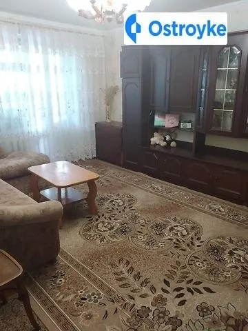 Воинов-Интернационалистов улица, чешка — фото 1