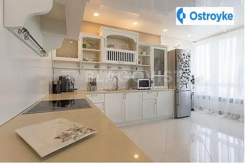3-кімнатна квартира, 100 м², вул. Феодосійська, 2л, Київ