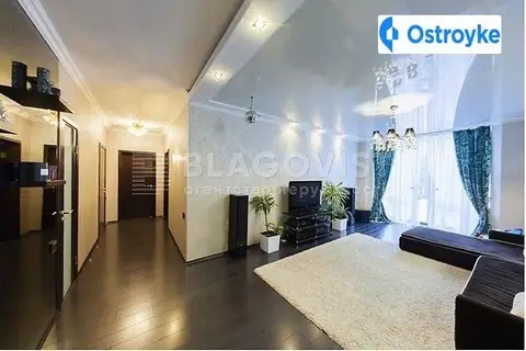 4-кімнатна квартира, 140 м², вул. Степана Руданського, Київ